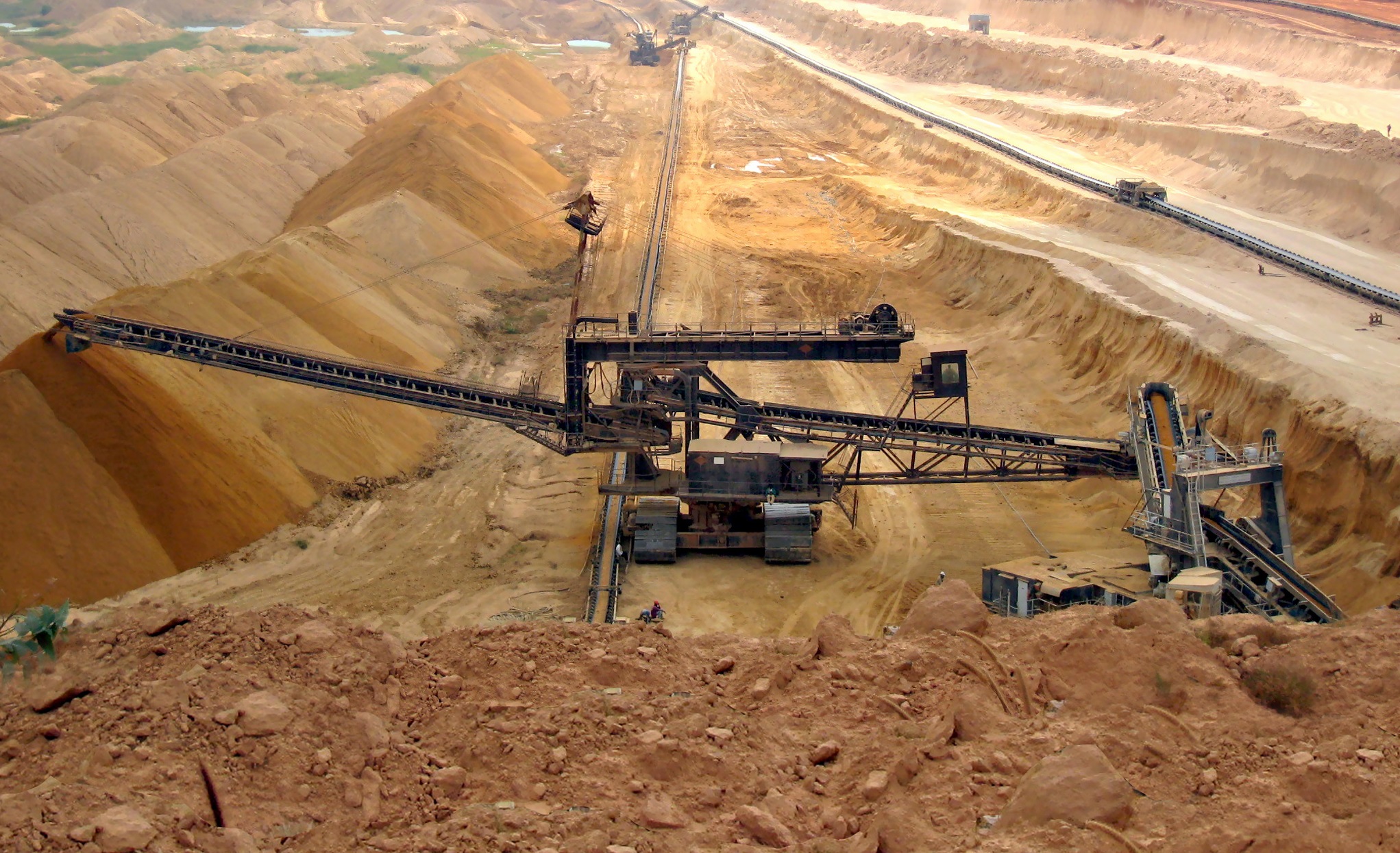 Pillage du phosphate par le Makhzen dans les territoires sahraouis occupés. D. R.